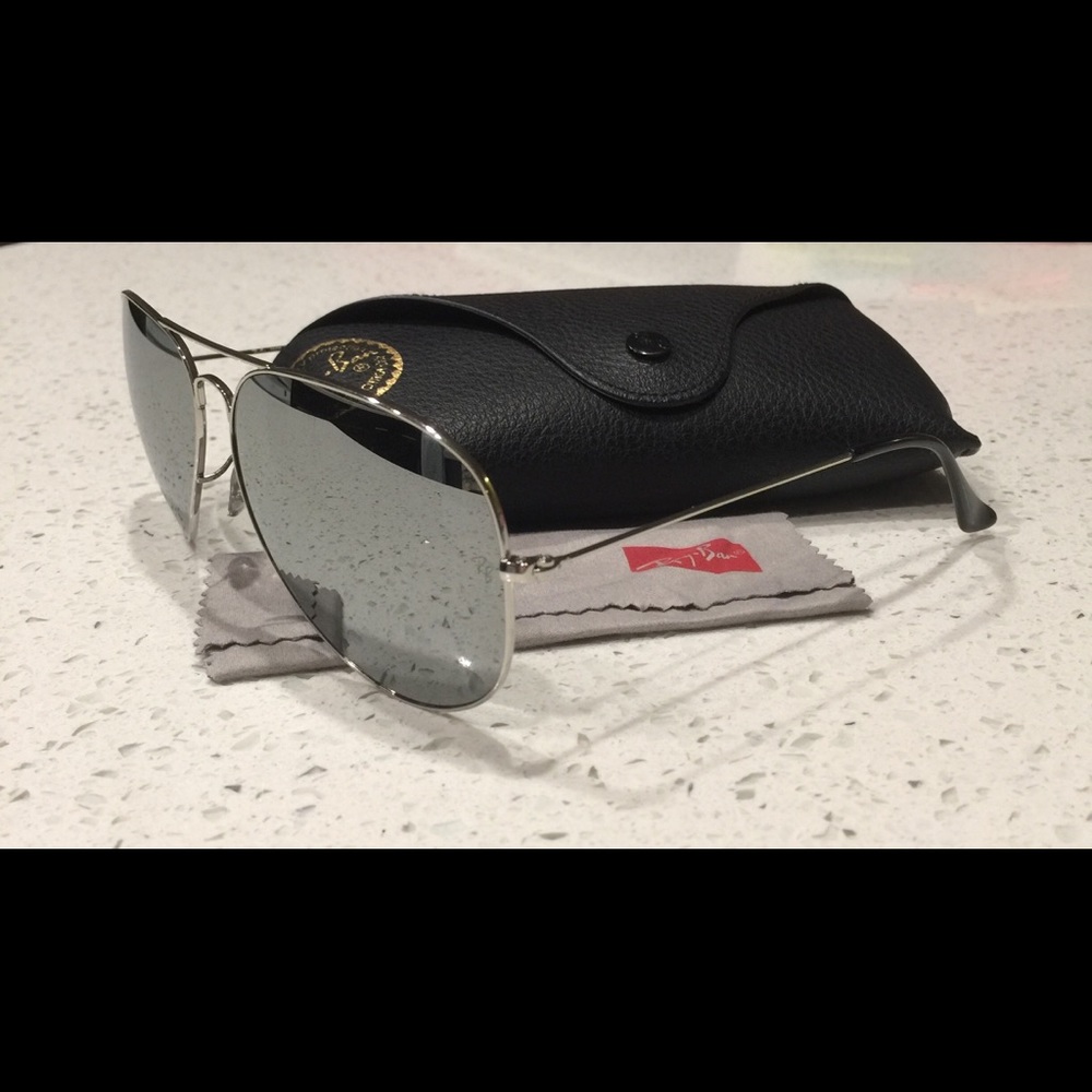 Ray-Ban Aviator Sunglasses